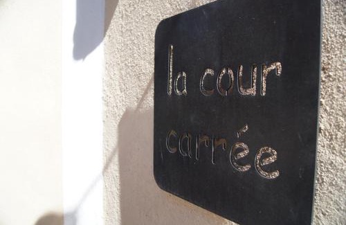 Rustrel Cama Y Desayuno | La Cour Carrée