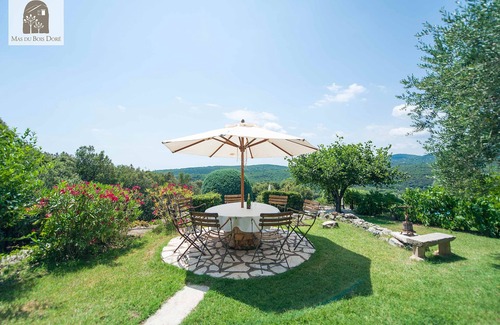 Mons Casa | La Cour, Romantic Olive Farm House Apartment with beautiful interior design