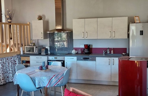 Roquefixade Casa | La Cousteto alojamiento en una casa fortificada del siglo 17