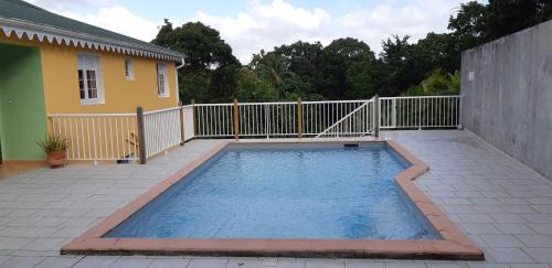 Riviere-Pilote Apartamento | La créola BAYALOCATION