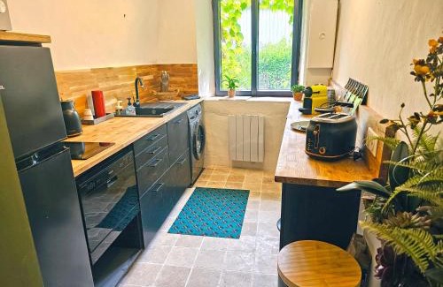 Beaumont-Pied-de-Boeuf Casa | La Crocherie : Gîte des Elfes - Free Wifi & Smart TV