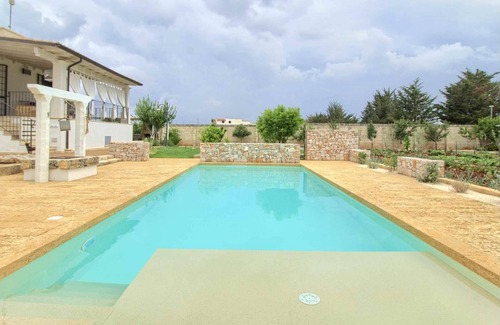 Alessano Casa | La Cuccuvascia - Two Bedroom House, Sleeps 5