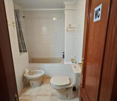 Llanaves de la Reina Apartamento | La Cuestina