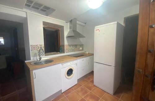 Alcalá del Júcar Apartamento | La Cueva deLola