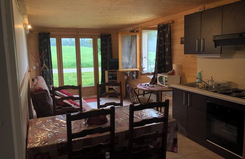 La Cure Apartamento | La Cure RDC in quiet house T2 48m2 in the middle of fields 3 km Rousses