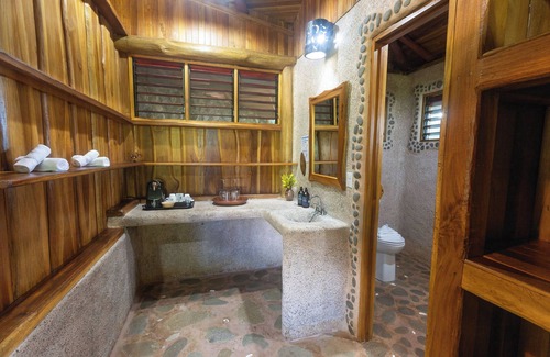 Ballena Cabina | La Cusinga Lodge