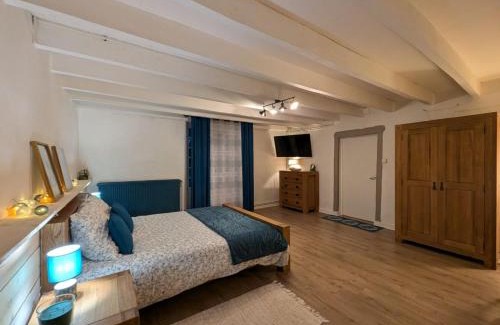 Dompierre-sur-Veyle Apartamento | La dépendance de la Ferme Blanche