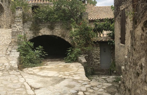 Crestet Casa | "La Demeure" Mas au Cœur du Village de Crestet Avec Piscine Privée