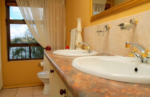 Kosmos Casa | La Dolce Vita Guest House