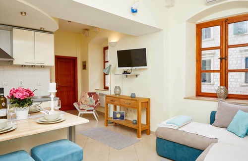 Kotor Old Town Apartamento | La Dolce Vita Ⅱ ❤️ de UNESCO Kotor Luxury 1bdr 50% de descuento ideal freelance hub