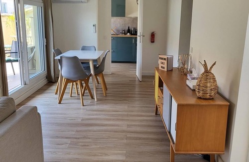 Quartier Administrations Apartamento | La Dolce Vita Nîmoise 🐊 Terrace 100 m from the Arena