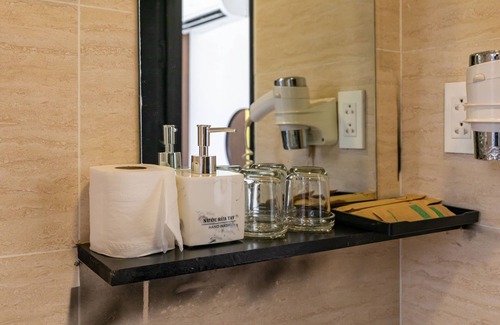 District 1 Hotel | La Maison en Adagio - Sleep and Heal