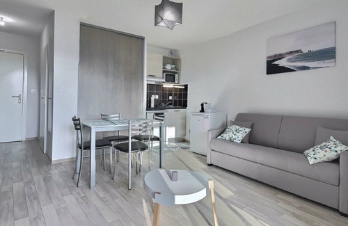 Serignan Apartamento | La Dune by Interhome