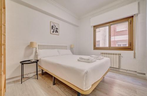 Centro de Logroño Apartamento | La estación by Clabao