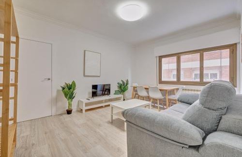 Centro de Logroño Apartamento | La estación by Clabao