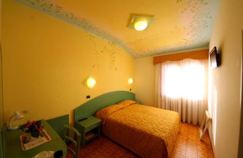 Apricale Cama Y Desayuno | La Favorita Apricale B&B & Ristorante