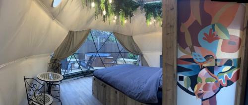 Willems Cama Y Desayuno | La Ferme 1851 - Cabane Spa Nordique privé vue sur champ