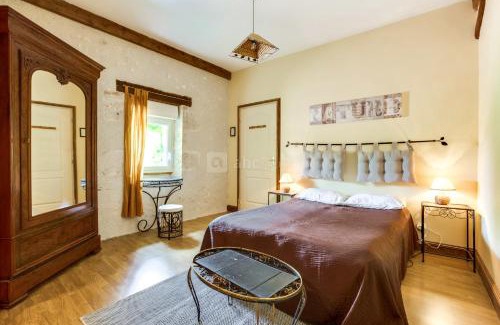 Avaray Cama Y Desayuno | La Ferme de l'isle et sa Roulotte