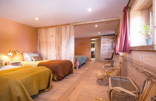 Cordon Casa | La Ferme des Fingères - Apartment with all comfort facing Mont-Blanc This old f
