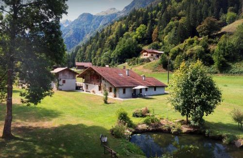 Thones Casa | La Ferme du Cortet - OVO Network