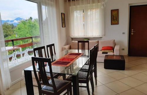 Stresa Apartamento | La finestra sul lago - in villa con vista e posto auto coperto