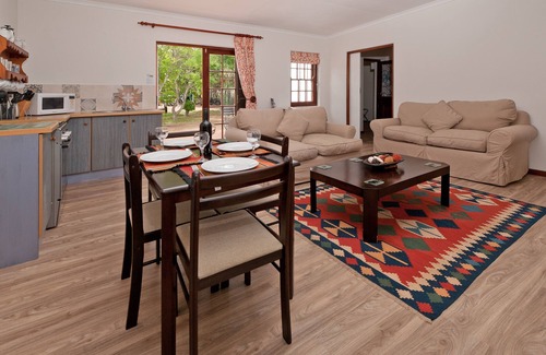 Franschhoek Cabaña | La Galinière Guest Cottages