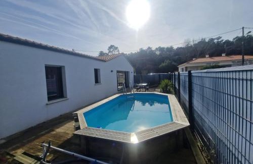 Saint-Jean-de-Monts Villa | La Garenne, piscine et pinède