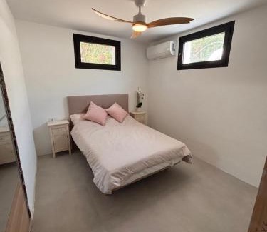 Urbanización La Mandarina Villa | La Gavina - Spacious 5-Bedroom Villa with Private Pool in Javea