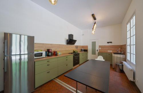 Mery-es-Bois Casa | La Genêtière - Grande maison avec étang en Sologne