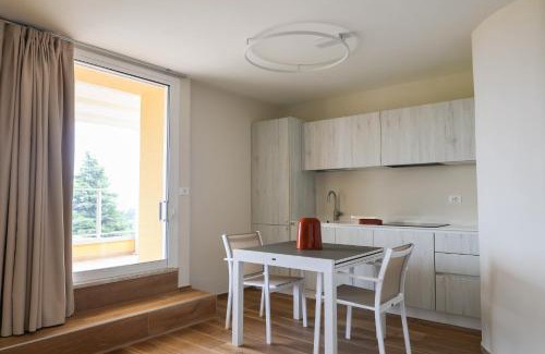 Padenghe sul Garda Apartamento | La Gialla Attico dAmore