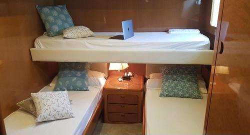 Succhivo Alquiler De Eote | La Giorgia Boat
