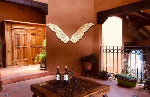 Tzintzuntzan Cabina | La Gloria de Los Ángeles