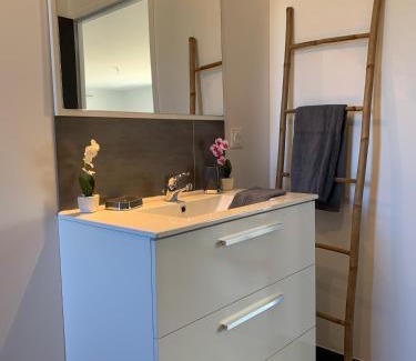 Commes Casa | La Goulette du Vary