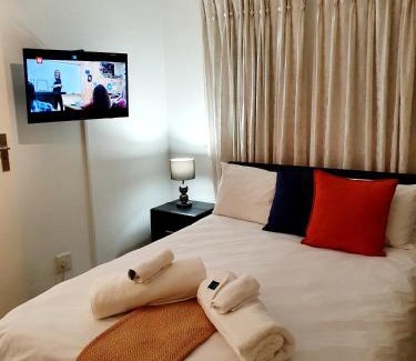Bluewater Bay Casa | La Grace Executive Guesthouse