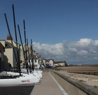 Grandcamp-Maisy Hotel | La Grandcopaise Chambres et Studios