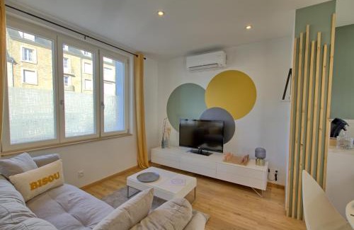 Nevers Apartamento | La grande porte du Baron