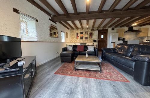 Aubigne-Racan Casa | La Grange D'EsusTerra - Piscine - 6 pers - Rêve au Mans