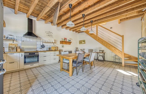 Lamarque Casa | La Grange de la Maison Reverdi – Refugio de Serenidad con Piscina y Terraza Privada