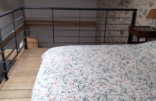 Chomerac Cama Y Desayuno | La Grange de Sabatas, Chambre Le Coiron