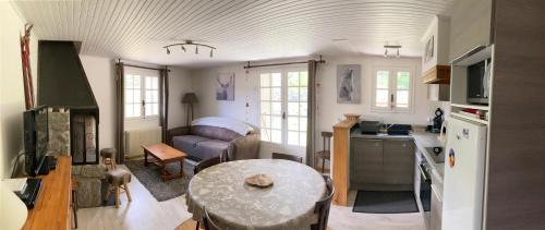 Formigueres Apartamento | la grange T2 Centre Ville Jardin WIFI