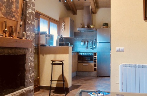 Olvan Casa | CASA RURAL CON PISCINA Y AIRE ACONDICIONADO PARA 10 PERSONAS
