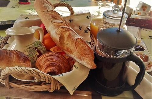 Champagne-le-Sec Casa | La Greletterie