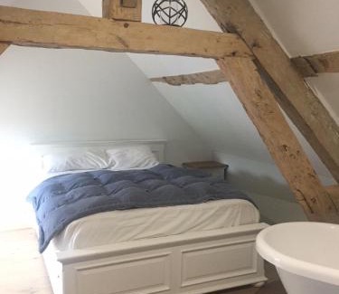 Mehers Casa | la grosse pierre
