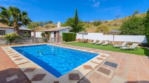 Antequera Casa | La Herradura Antequera - La Higuera by Ruralidays