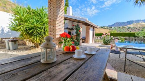 Antequera Casa | La Herradura Antequera - La Higuera by Ruralidays