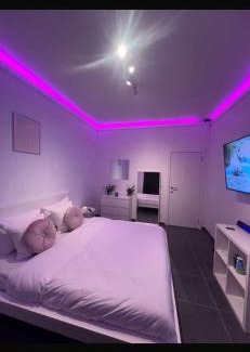 Jemeppe-sur-Meuse Apartamento | La home White Jacuzzi