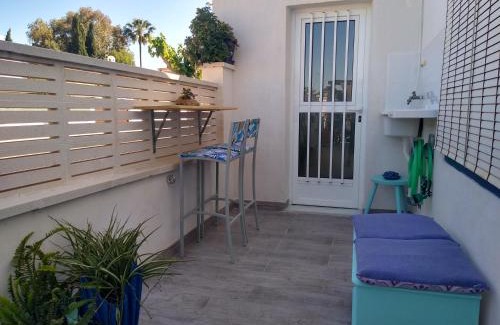 Santiago de la Ribera Casa | La Isla habitacion independiente con baño privado y jardín