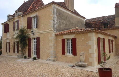 Grignols Villa | The Jembertie in Périgord