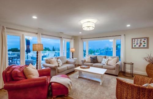 La Jolla Mesa Casa | La Jolla Beach Dream - Ocean Views, Spa & Garage