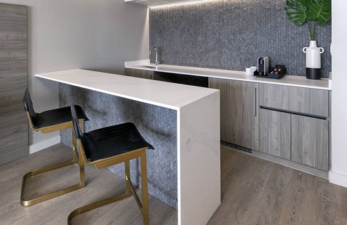 Village of La Jolla Hotel | La Jolla Cove Suites